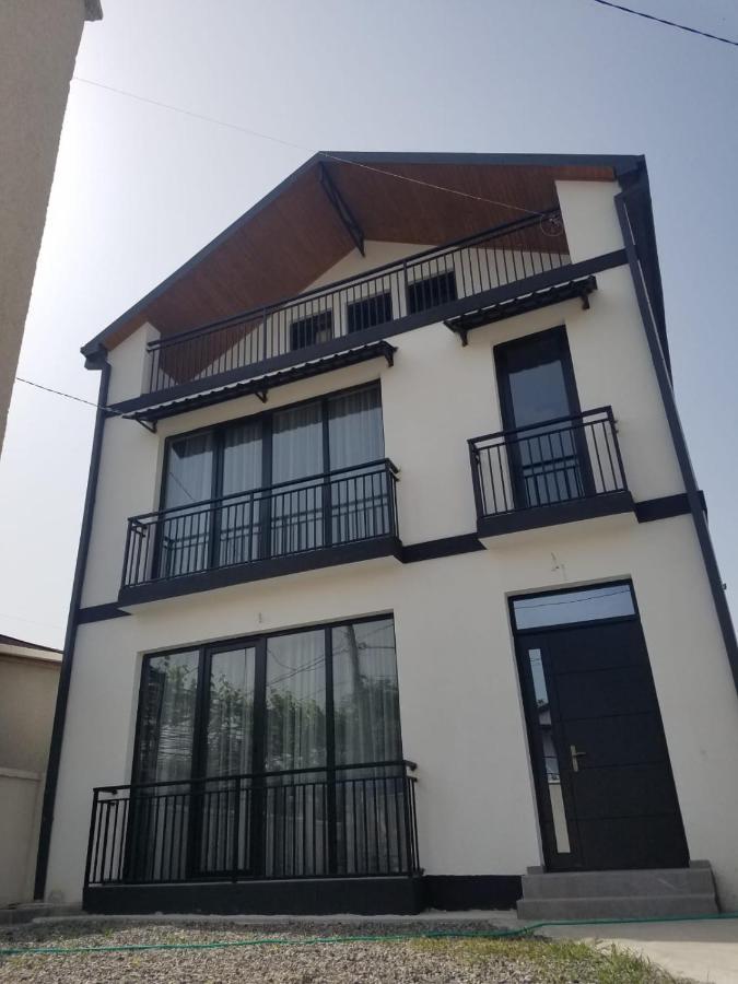 Urban Stay Rooms In Tbilisi ภายนอก รูปภาพ